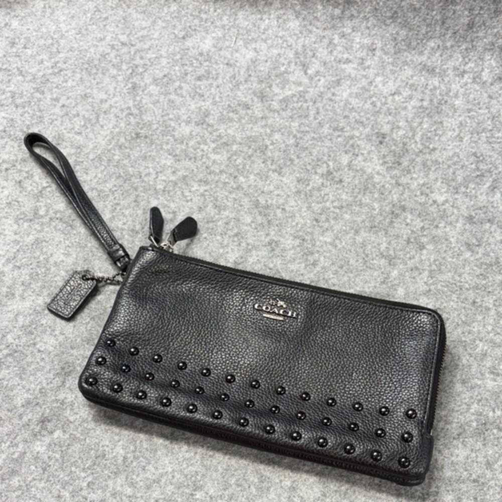 Coach Black Pebbled Leather Lacquer Rivets Double
Zip Pebble Leather wristlet - Picture 1 of 14